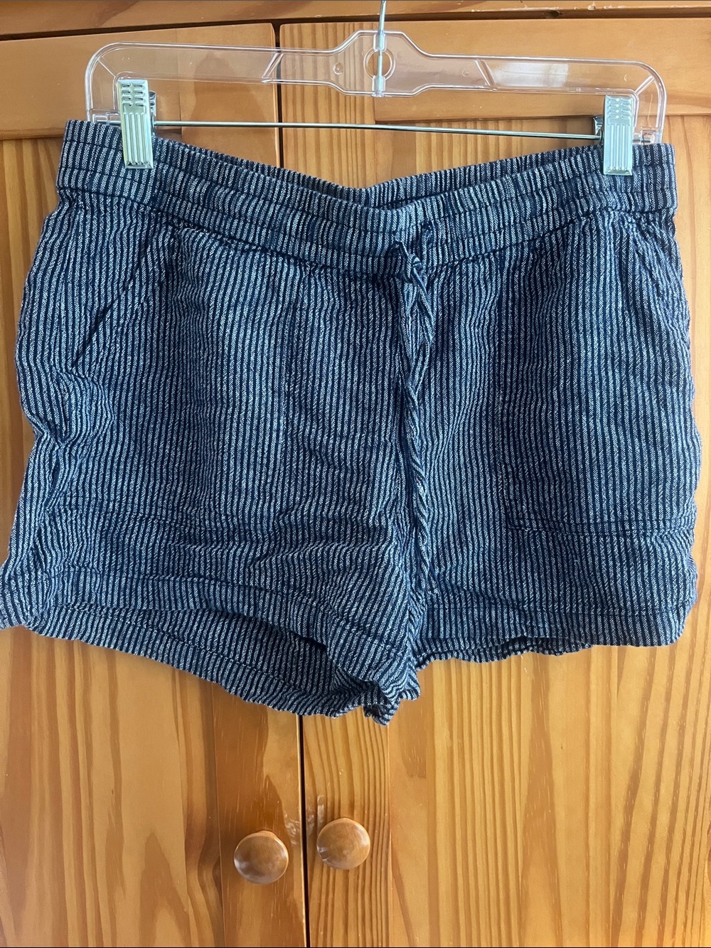 J Crew linen blend Women's Navy Striped Drawstring Shorts